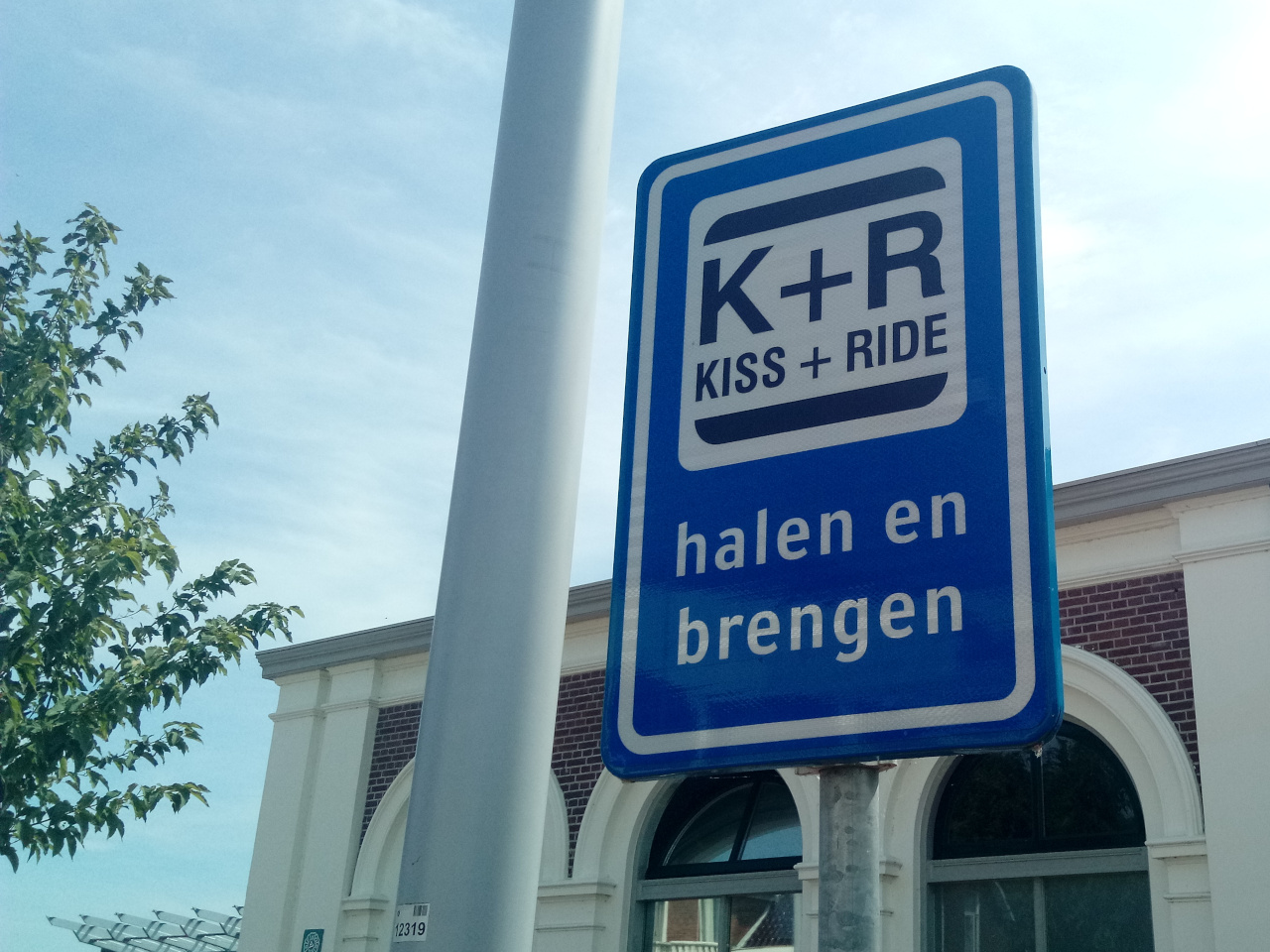Kiss and Ride